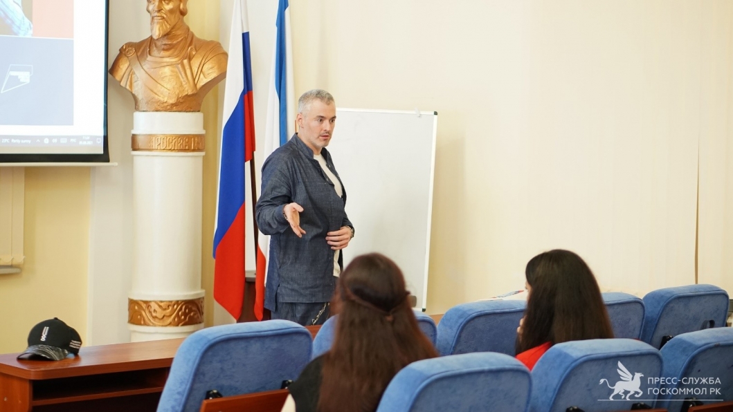 Встреча студентов с Евгением Кавешниковым